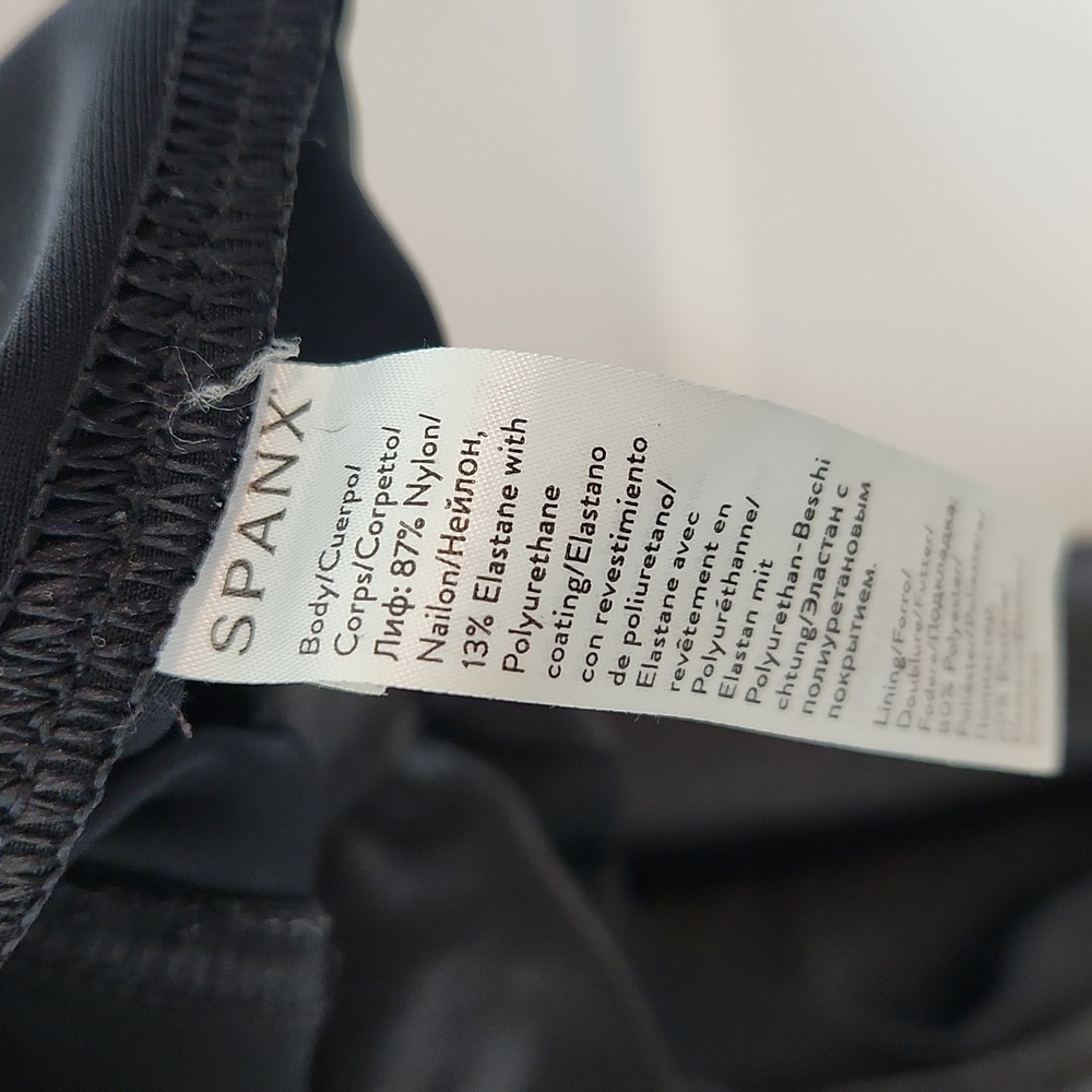 Spanx faux leather shiny black leggings size medium - Picture 8 of 11